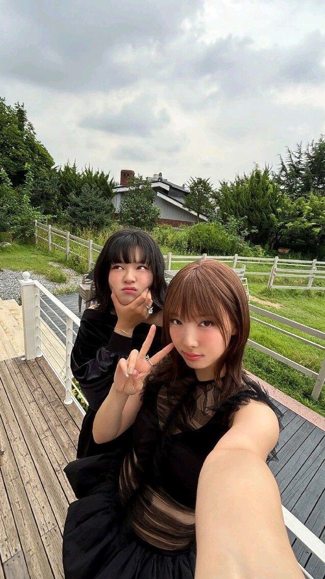 A moment captured by Jeongyeon (TWICE)'s fan