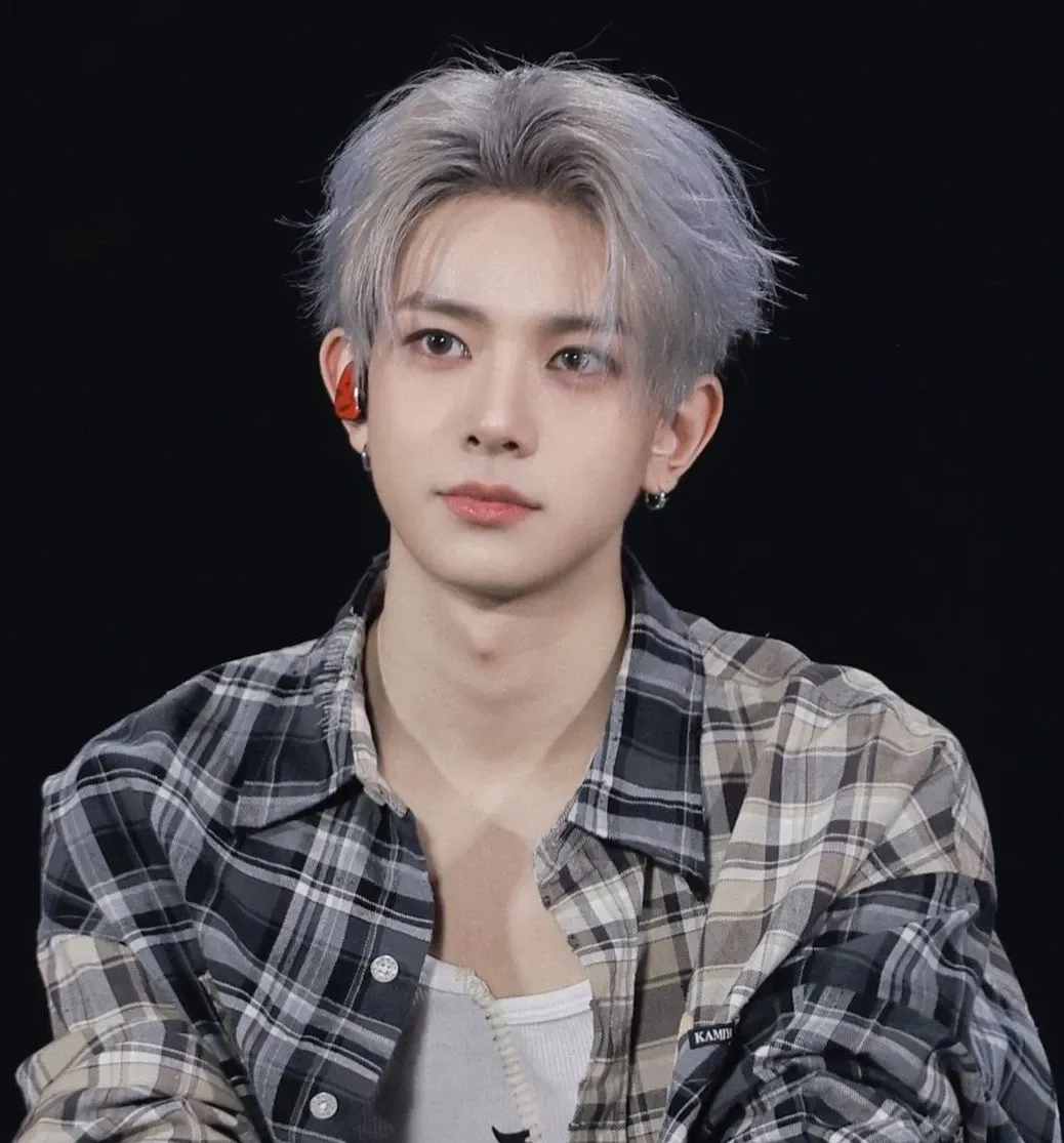 Foto terbaru Heeseung