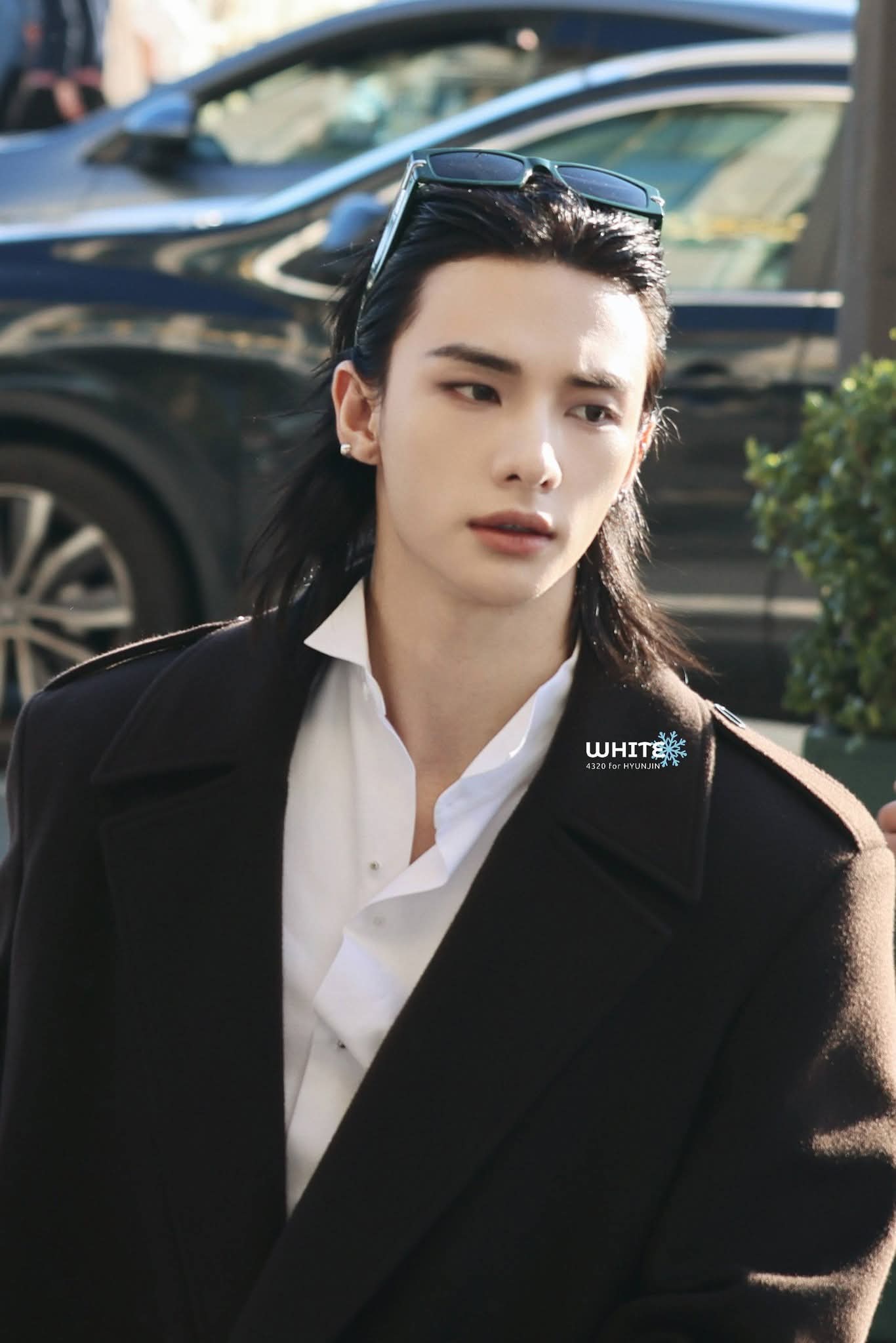 Latest photo of Hyunjin (Stray Kids)