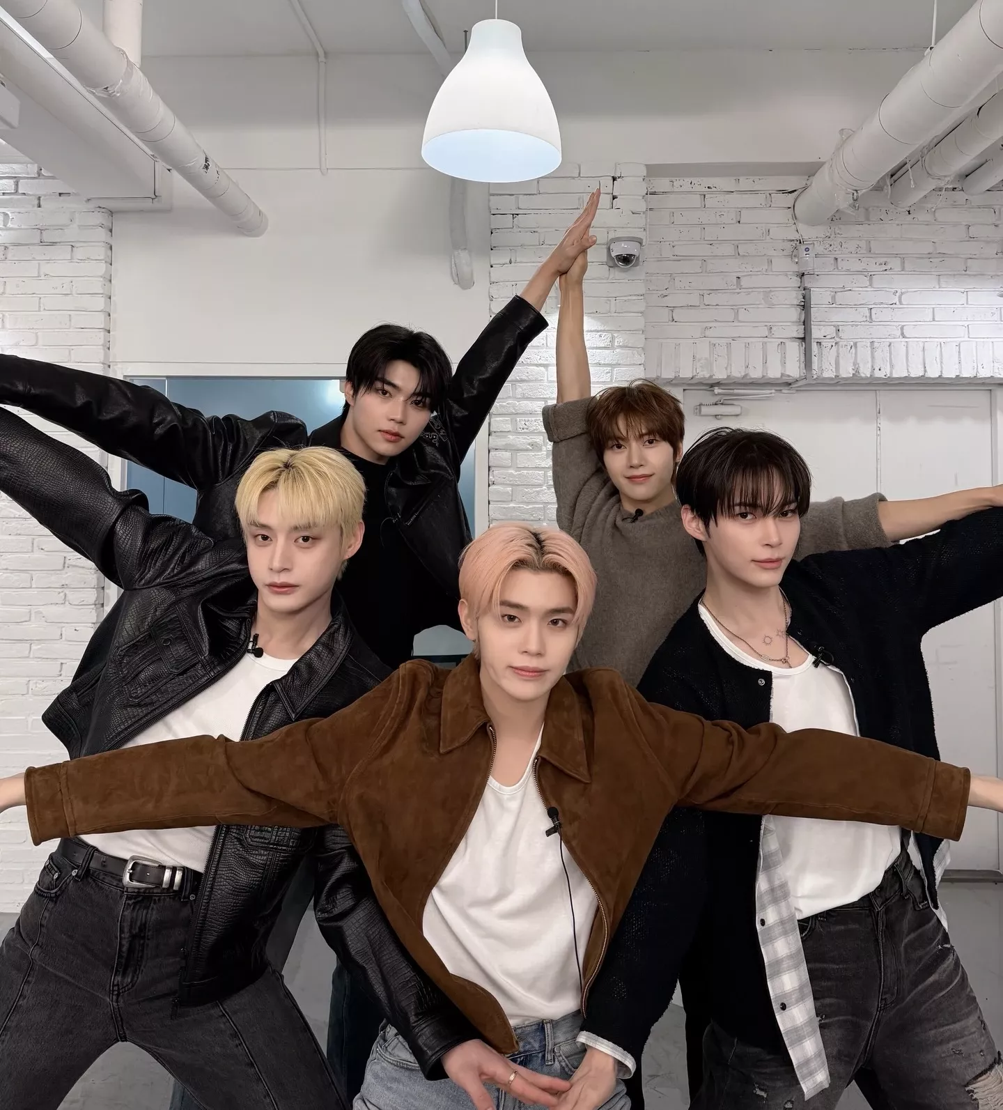 Behind-the-scenes cut of Kim Taerae (ZEROBASEONE)