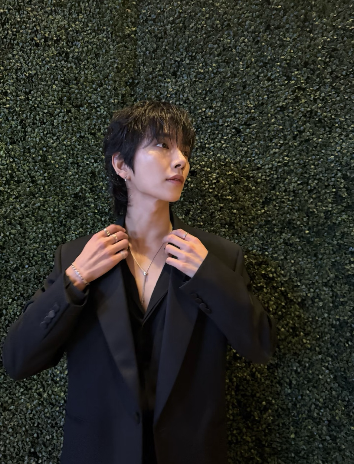 Behind-the-scenes cut of Joshua (SEVENTEEN)