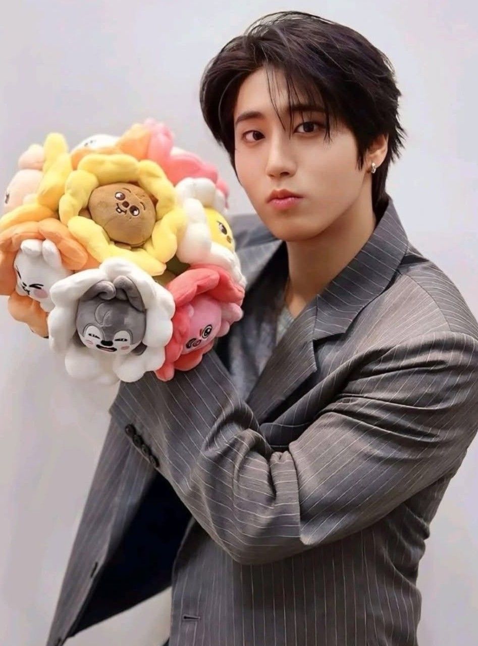 Recent activity shot of HAN (Stray Kids)