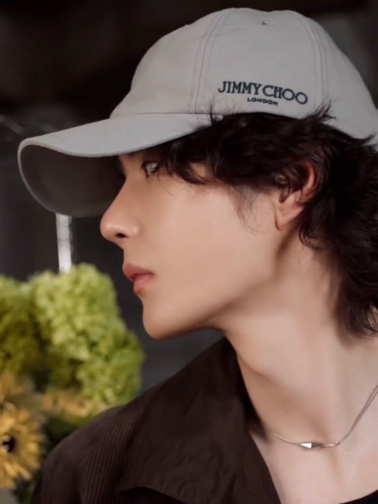 Behind-the-scenes cut of Wang Yibo