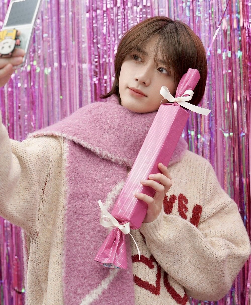 범규 (투모로우바이투게더) 최근 활동샷