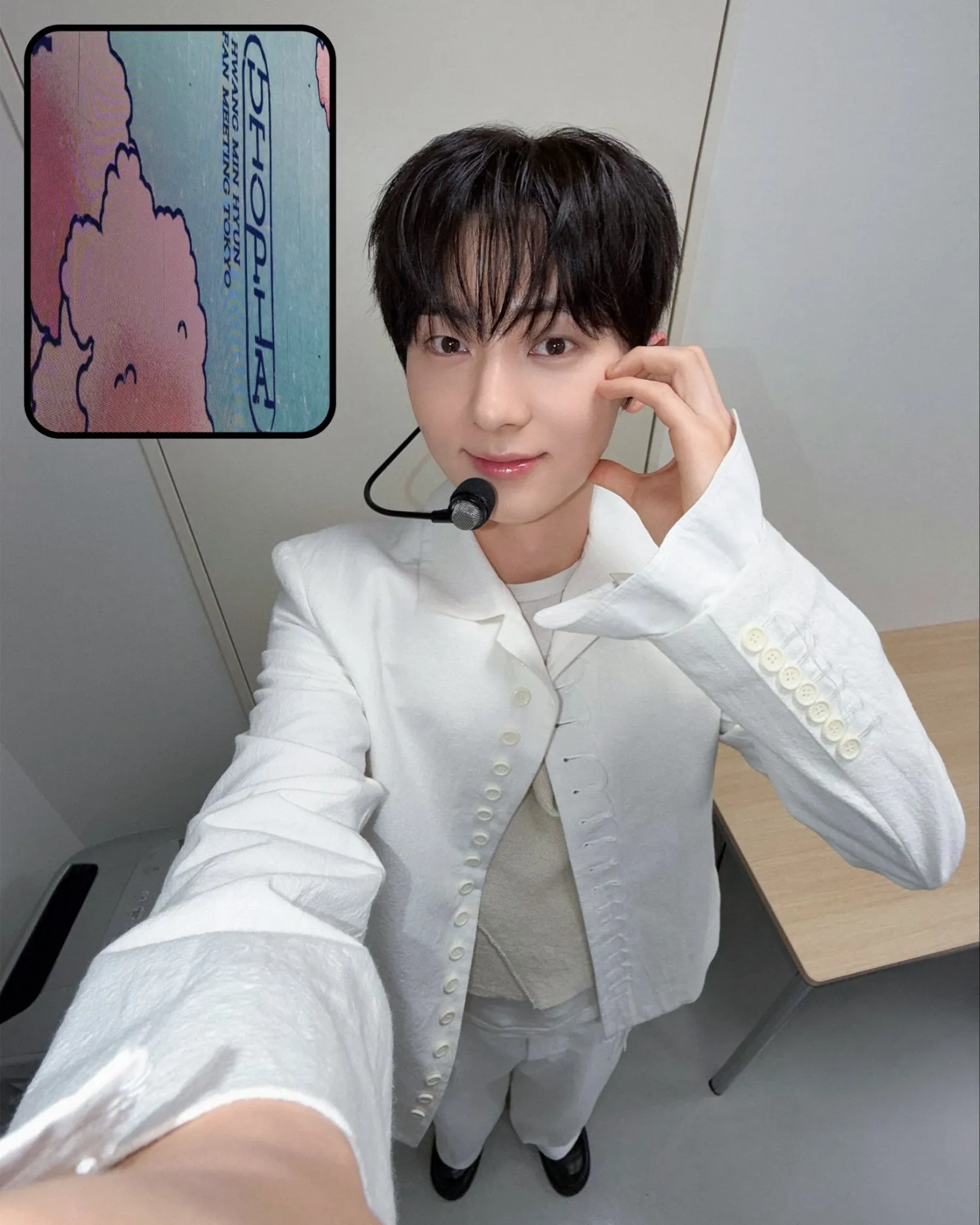 Behind-the-scenes cut of Hwang Minhyun