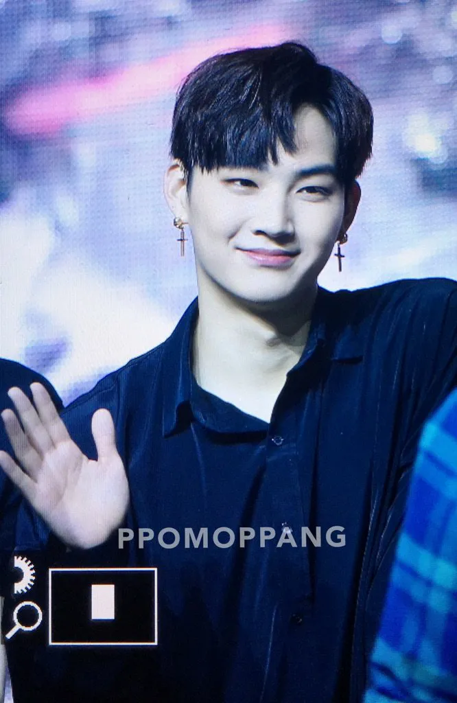 JAY B (GOT7)의 최신 사진