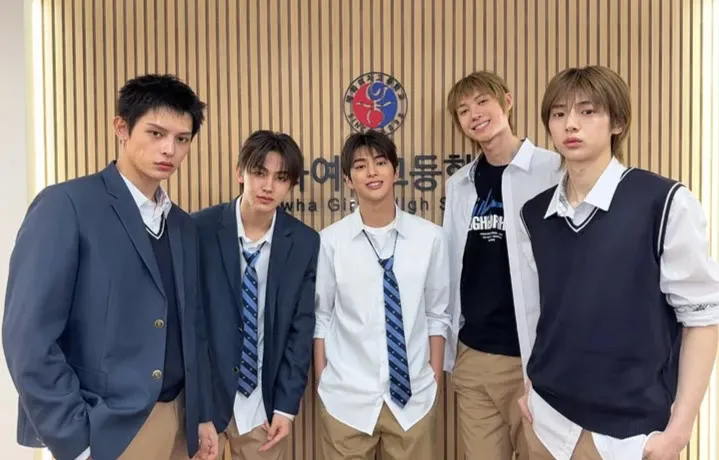 Recent activity shot of James (CORTIS)