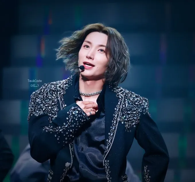 Latest photo of Leeteuk (Super Junior)