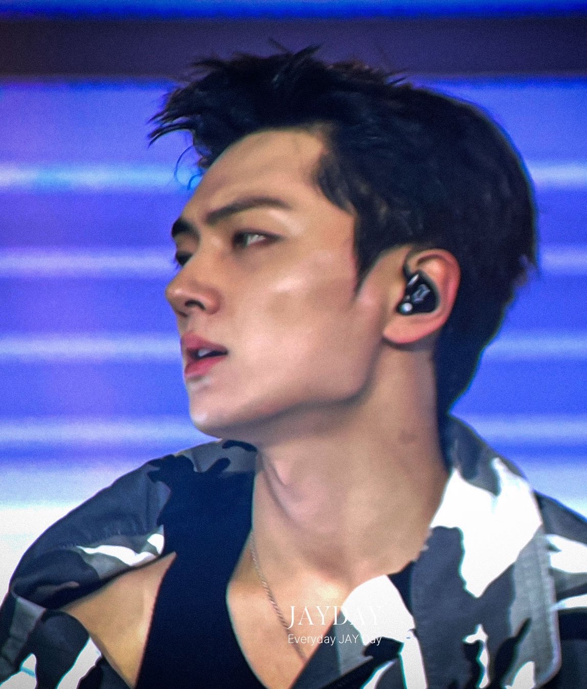 제이 (ENHYPEN)의 비하인드 컷