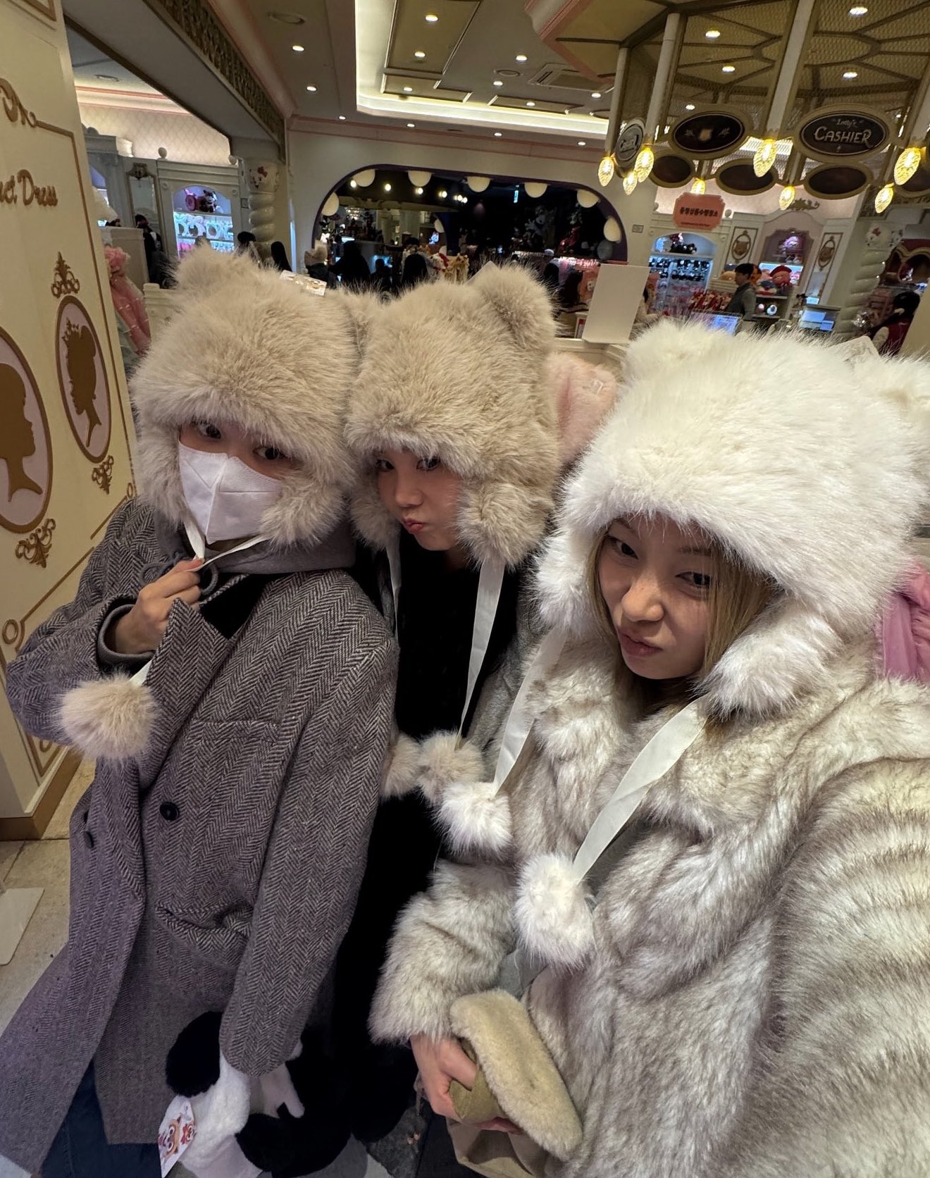 로제 (BLACKPINK) 최근 활동샷