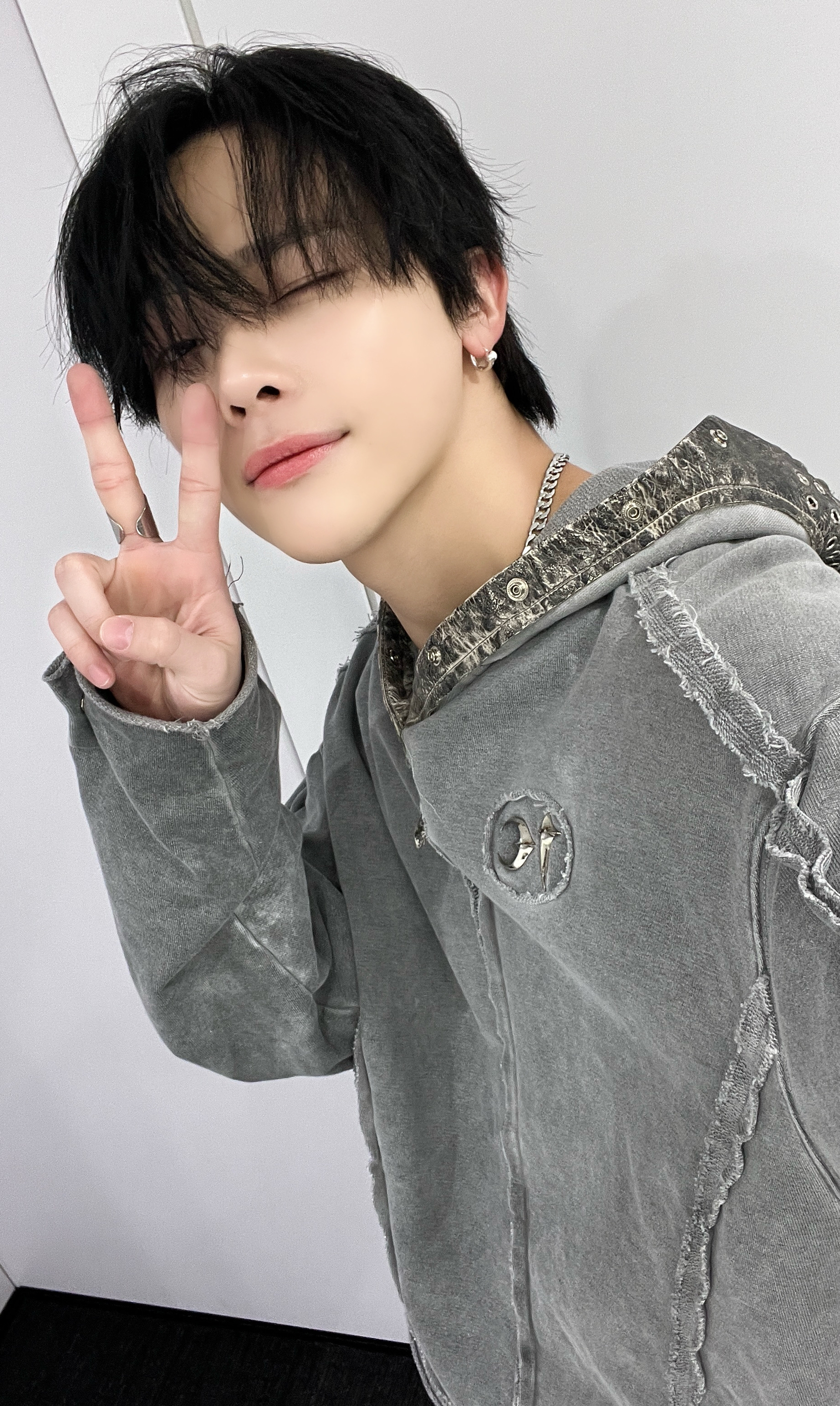 Behind-the-scenes cut of Nicholas (&TEAM)