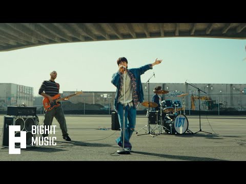 Momen yang diabadikan oleh penggemar Jin (BTS)