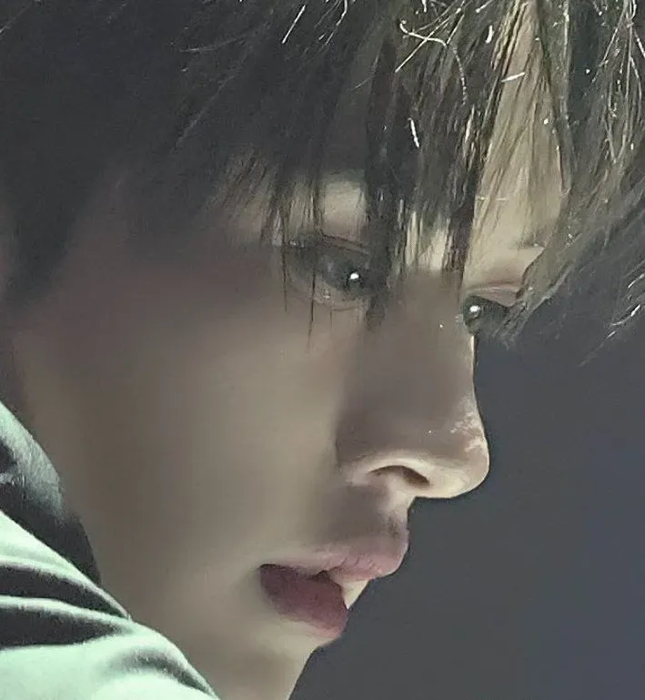 Foto terbaru Lee Know (Stray Kids)