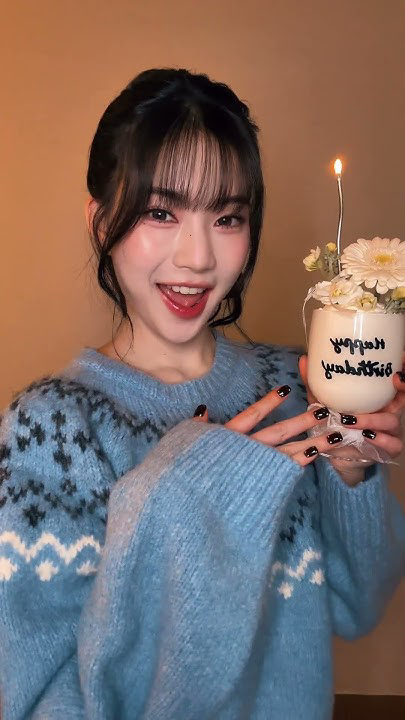 Behind-the-scenes cut of STAYC