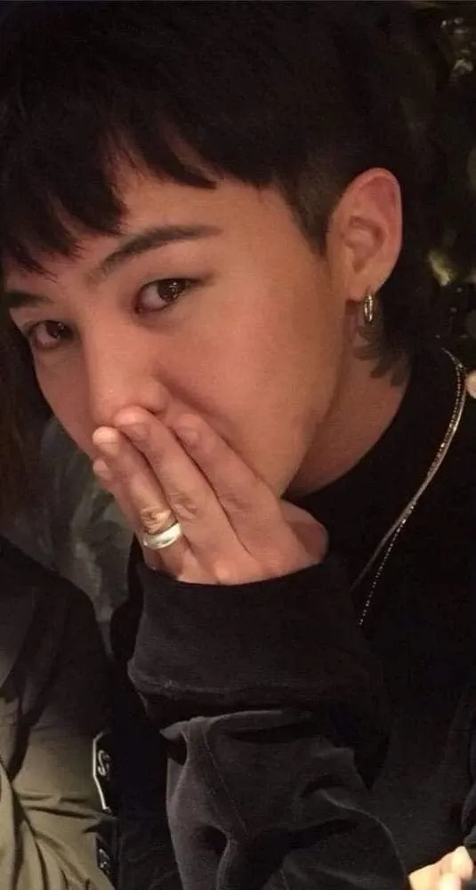 Recent activity shot of G-DRAGON (BIGBANG)