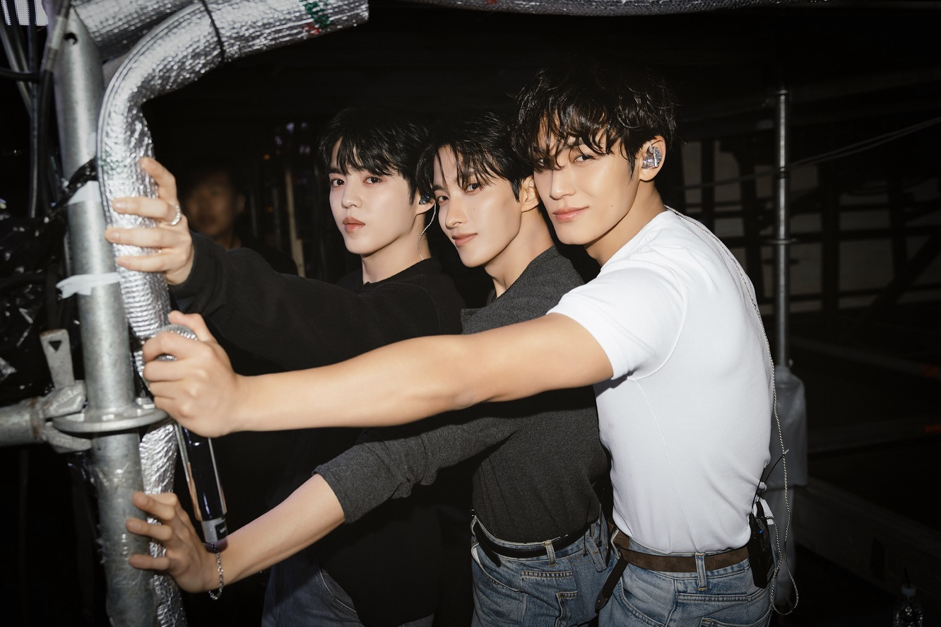 Recent activity shot of S.Coups (SEVENTEEN)