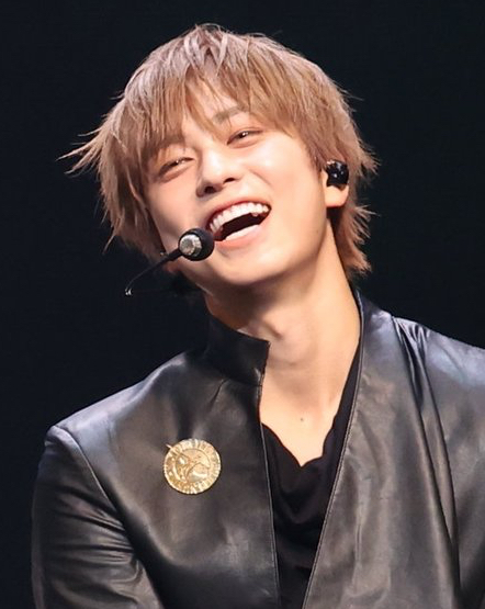 Behind-the-scenes cut of Taki (&TEAM)