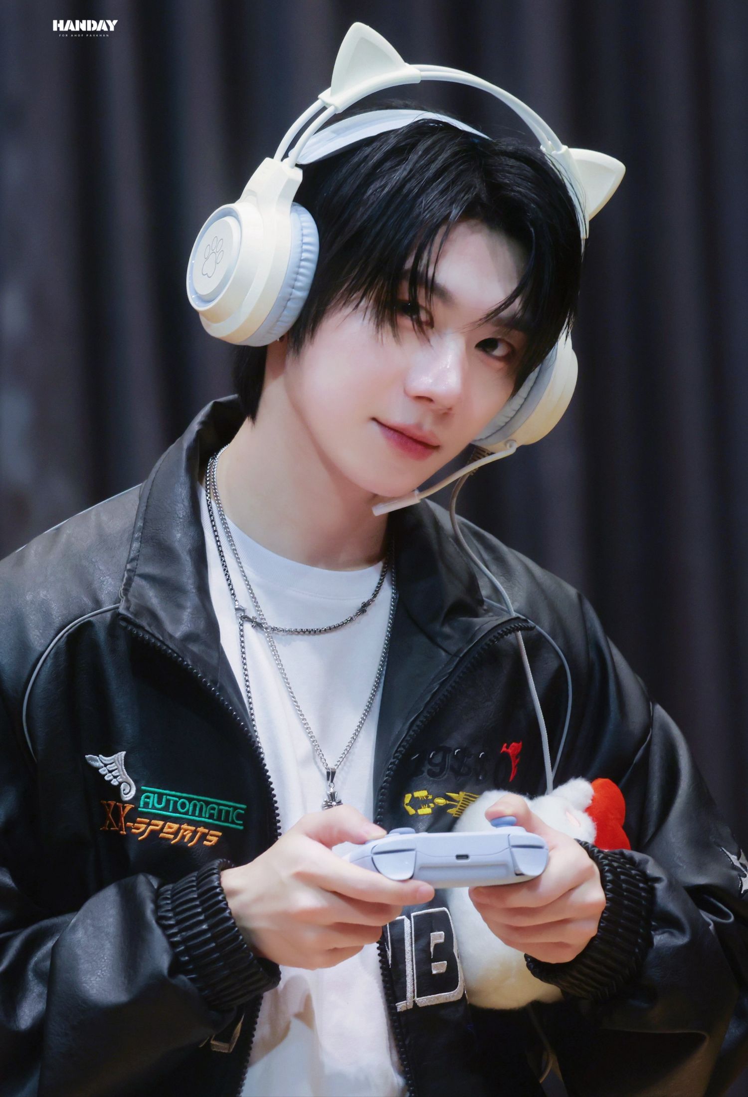 Recent activity shot of Park Han (AHOF)