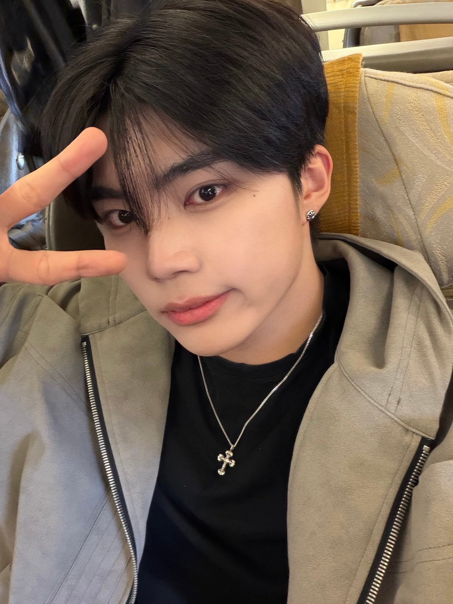 A moment captured by Park Gunwook (ZEROBASEONE)'s fan