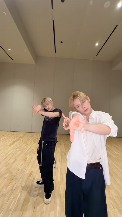 Foto aktivitas terbaru Yeonjun (TOMORROW X TOGETHER)