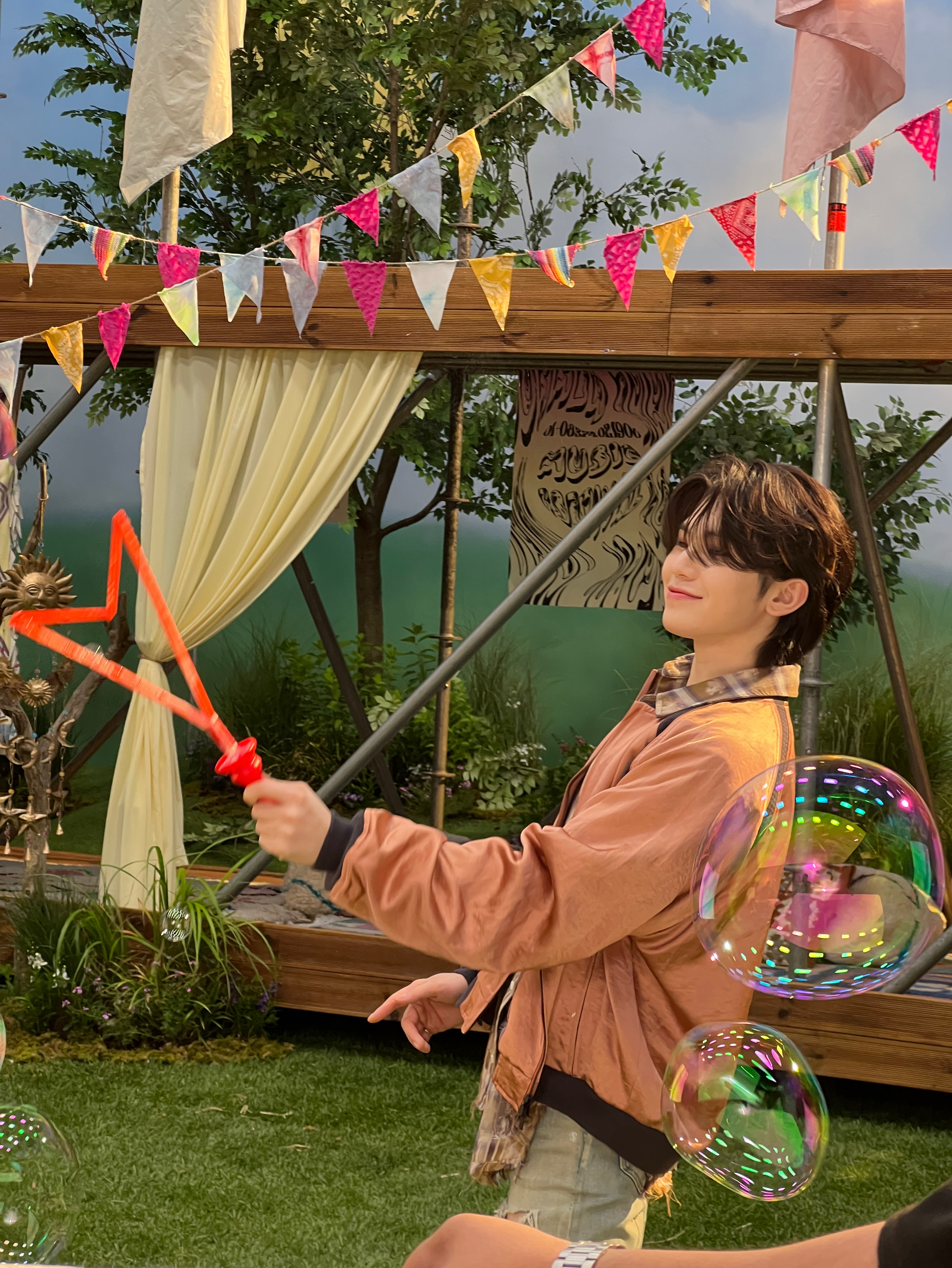 Latest photo of Woozi (SEVENTEEN)