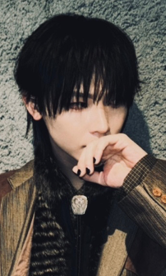 Behind-the-scenes cut of Nicholas (&TEAM)