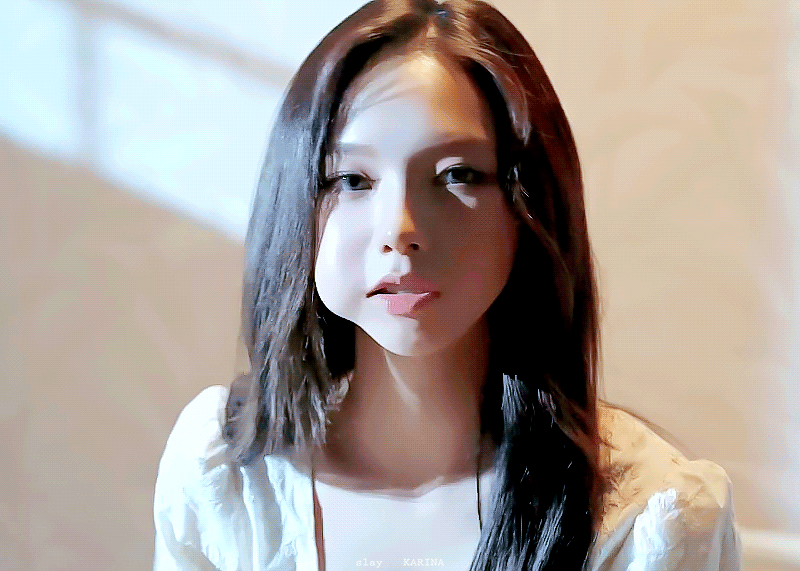 카리나 (에스파)의 비하인드 컷