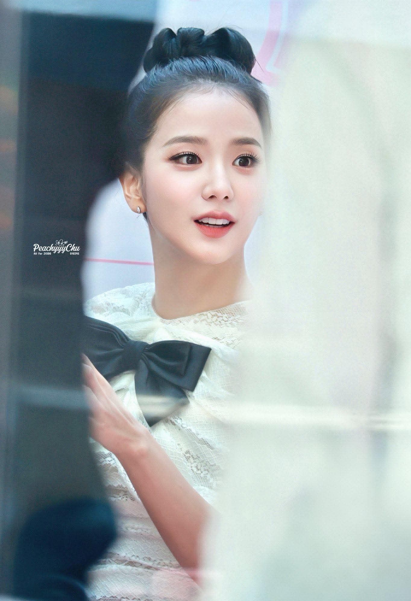 Latest photo of Jisoo (BLACKPINK)