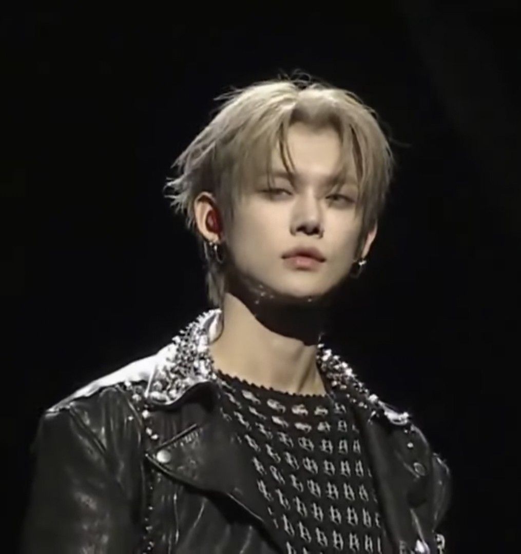 A moment captured by Yeonjun (TOMORROW X TOGETHER)'s fan