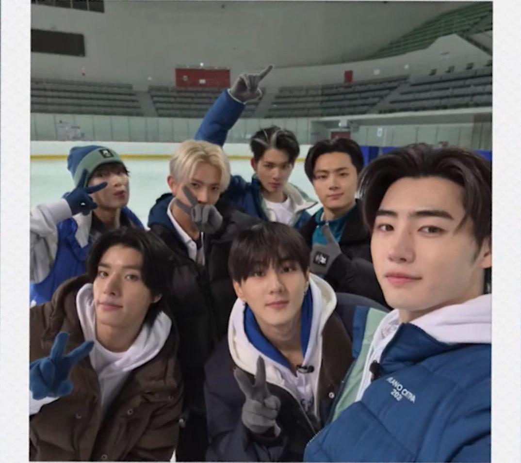 Foto aktivitas terbaru ENHYPEN