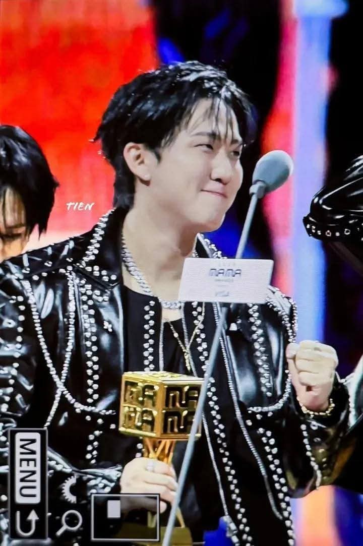 Behind-the-scenes cut of Changbin (Stray Kids)