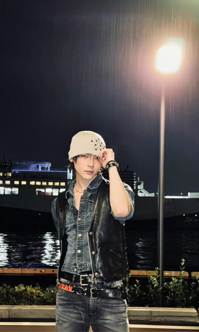 The most beloved wallpaper among Nicholas (&TEAM)'s fans