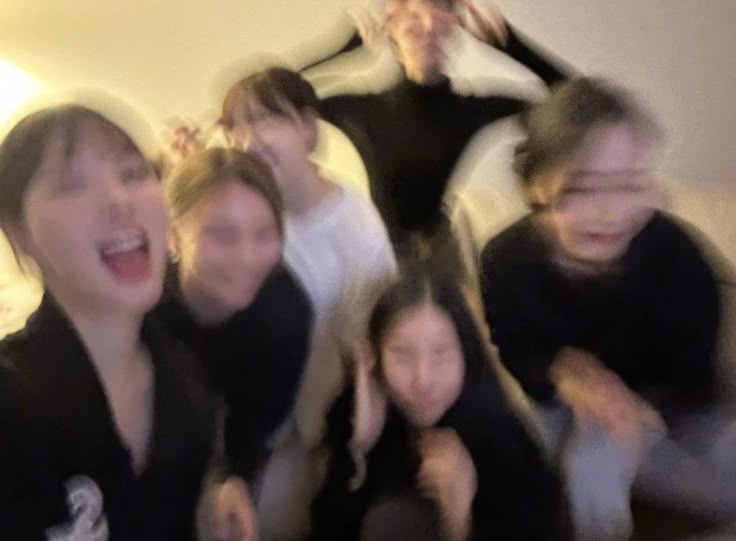 A moment captured by GFRIEND's fan