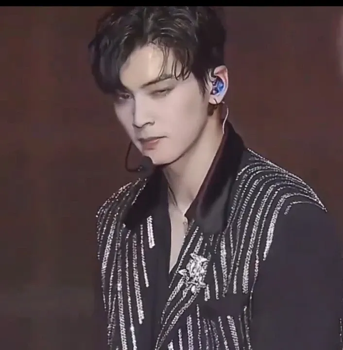 Recent activity shot of Eunwoo (ASTRO)
