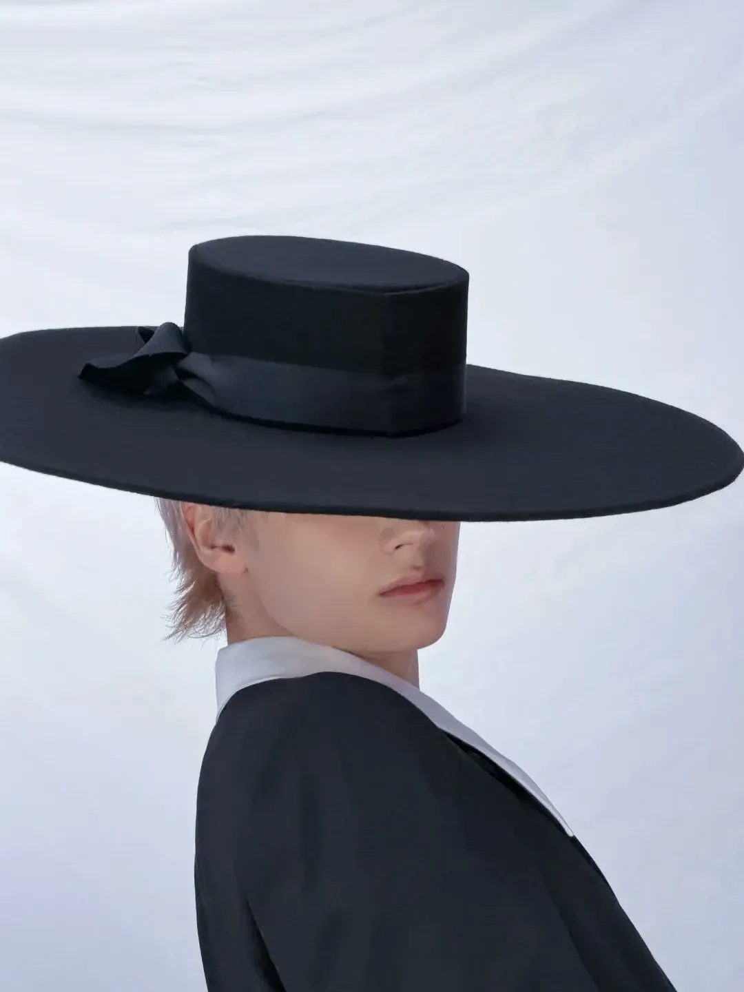 Behind-the-scenes cut of HueningKai (TOMORROW X TOGETHER)