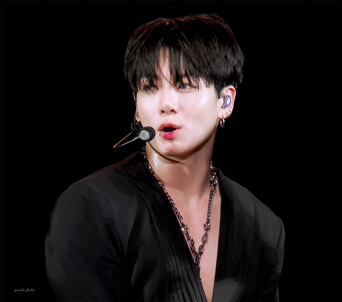 Momen yang diabadikan oleh penggemar Jungkook (BTS)