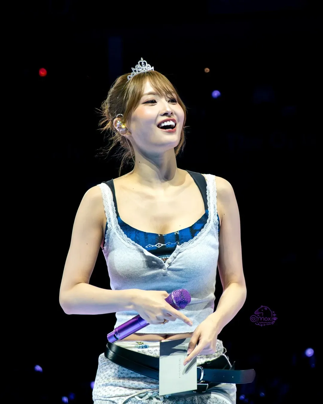 Momen yang diabadikan oleh penggemar Momo (TWICE)