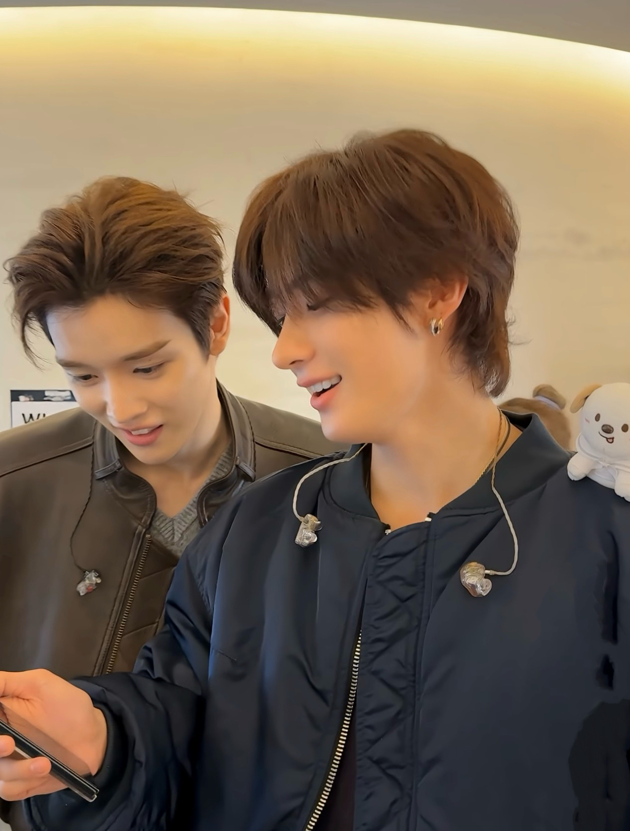 Behind-the-scenes cut of Anton (RIIZE)