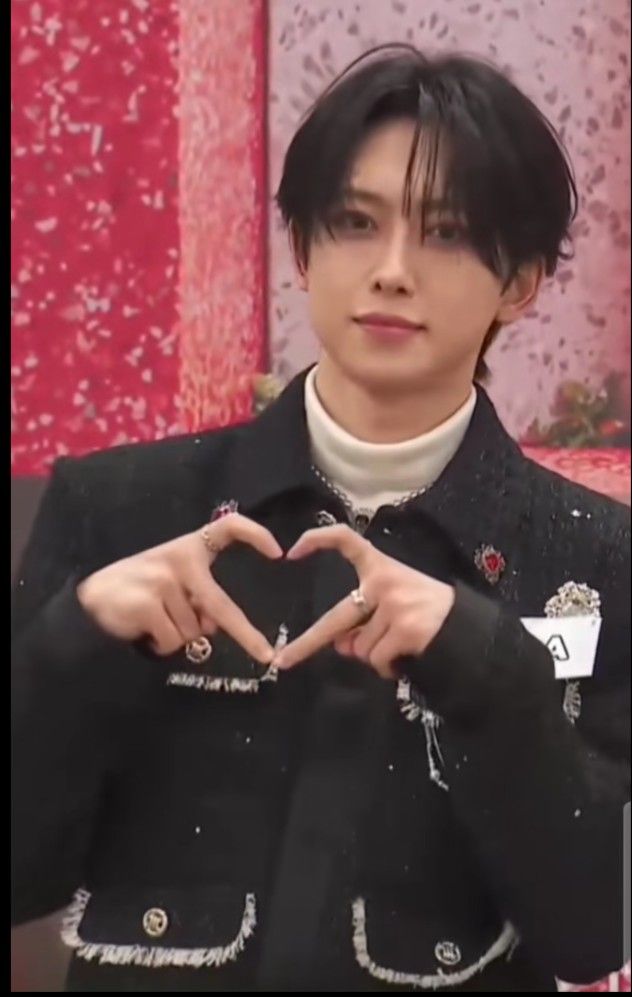 Foto aktivitas terbaru Fuma (&TEAM)