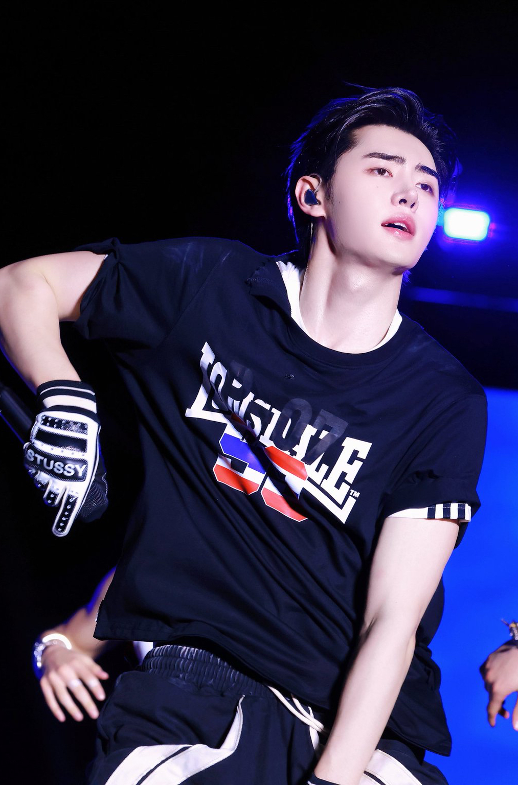 Foto aktivitas terbaru Sunghoon (ENHYPEN)