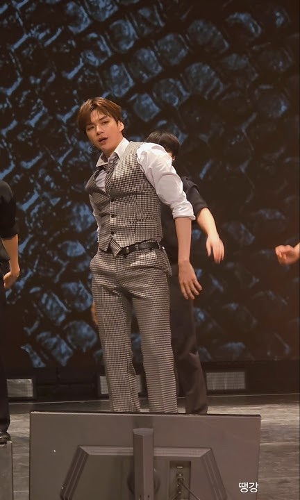 Behind-the-scenes cut of Kang Daniel