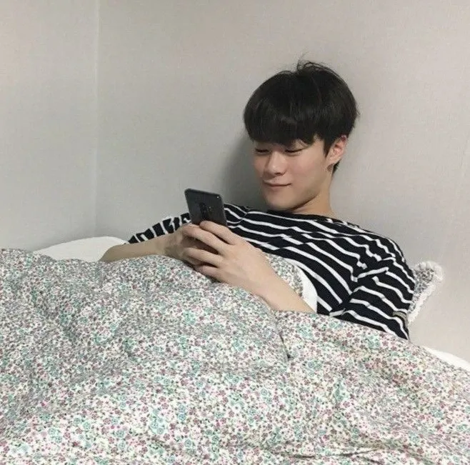 Latest photo of Moonbin (ASTRO)