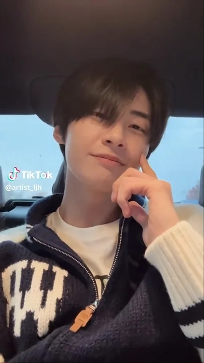 Fandom-recommended wallpaper image of Lee Jinhyuk