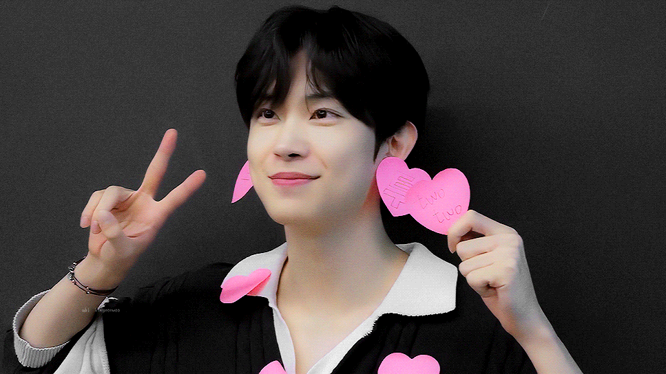 A moment captured by Kim Geonwoo (ALPHA DRIVE ONE)'s fan