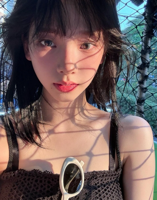 Latest photo of Karina (aespa)