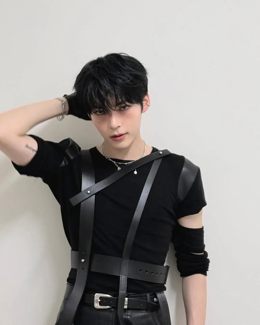 Latest photo of Sung Hanbin (ZEROBASEONE)