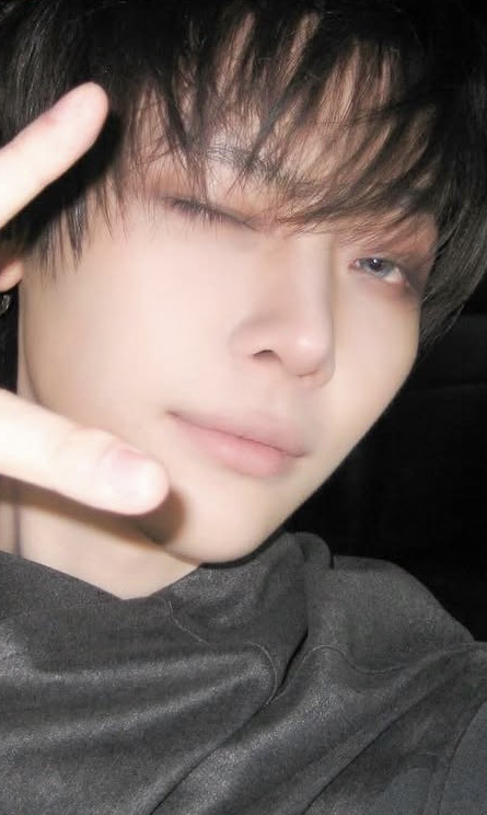 Today's most popular wallpaper in the Nicholas (&TEAM) community