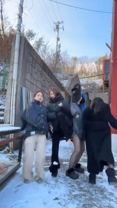 모모 (TWICE)의 최신 사진