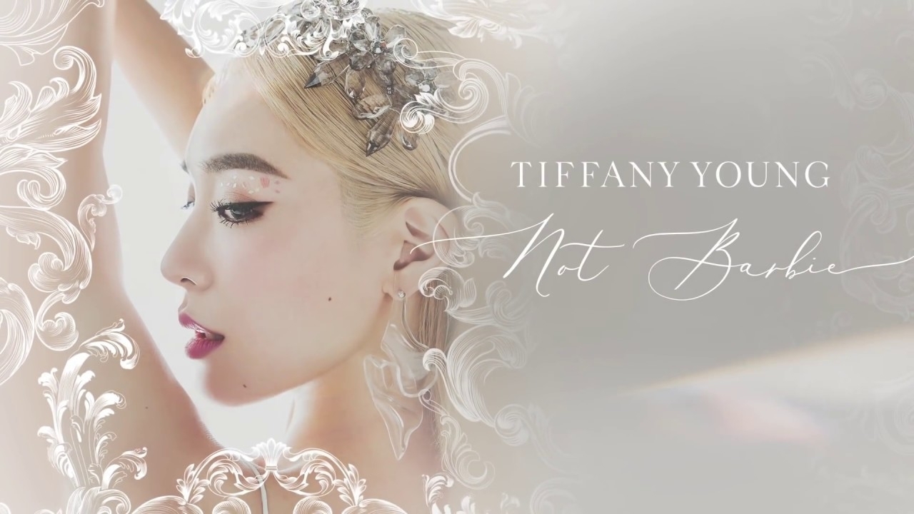 Behind-the-scenes cut of Tiffany Young (Girls' Generation)