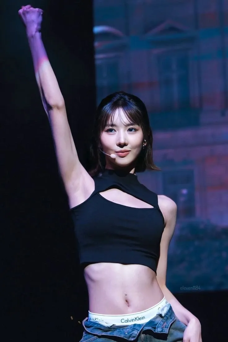Recent activity shot of Yoohyeon (DREAMCATCHER)
